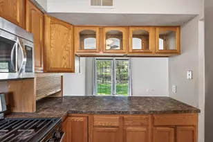605 Portland Dr E, Burnsville, MN 55337 - Photo 14