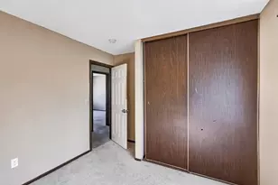 605 Portland Dr E, Burnsville, MN 55337 - Photo 32