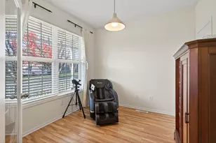 9767 Picket Dr, Eden Prairie, MN 55347 - Photo 16