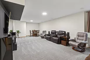 9767 Picket Dr, Eden Prairie, MN 55347 - Photo 22