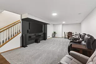 9767 Picket Dr, Eden Prairie, MN 55347 - Photo 20