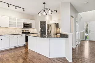 8918 Horizon Dr, Shakopee, MN 55379 - Photo 14