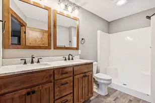 2870 Coventry Cir, River Falls, WI 54022 - Photo 22