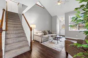 468 Heartland Ct, Chanhassen, MN 55317 - Photo 8