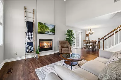 468 Heartland Court, Chanhassen, MN 55317 - Photo 6