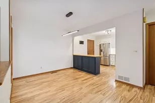 491 Sterling St S, Maplewood, MN 55119 - Photo 8