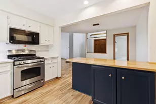 491 Sterling St S, Maplewood, MN 55119 - Photo 6