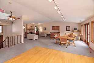 491 Sterling St S, Maplewood, MN 55119 - Photo 38