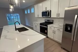 12723 Farnham Ln, Rogers, MN 55374 - Photo 6