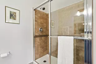 240 Spring St, Saint Paul, MN 55102 - Photo 18