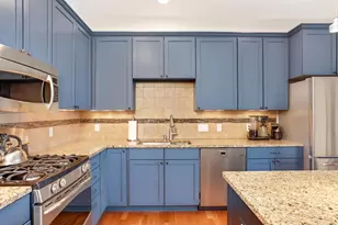 240 Spring St, Saint Paul, MN 55102 - Photo 8