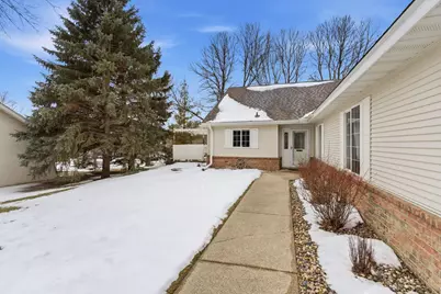 706 24th Street SE, Willmar, MN 56201 - Photo 2