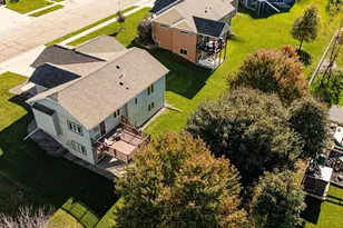 2743 Pinewood Ridge Dr SE, Rochester, MN 55904 - Photo 34