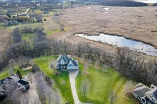 19099 Highview Ct, Prior Lake, MN 55372 - Photo 2