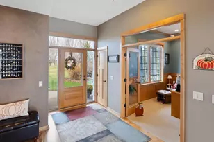 19099 Highview Ct, Prior Lake, MN 55372 - Photo 2