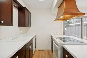 6381 Barrie Rd, Edina, MN 55435 - Photo 12