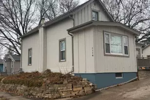 1114 N Prairie Ave, Fairmont, MN 56031 - Photo 1