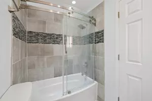 1261 Cleveland Ave N, Saint Paul, MN 55108 - Photo 14