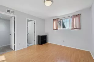 1261 Cleveland Ave N, Saint Paul, MN 55108 - Photo 10