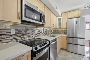 1261 Cleveland Ave N, Saint Paul, MN 55108 - Photo 4