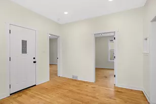 773 Hawthorne Ave E, Saint Paul, MN 55106 - Photo 10