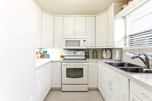 209 13th St NE, Owatonna, MN 55060 - Photo 10