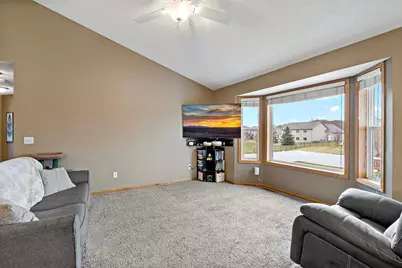 981 Farmers Ridge Trail, Belle Plaine, MN 56011 - Photo 14