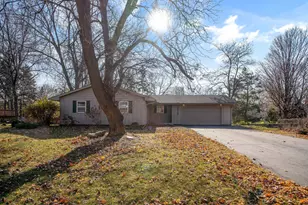 12035 45th Ave N, Plymouth, MN 55442 - Photo 2