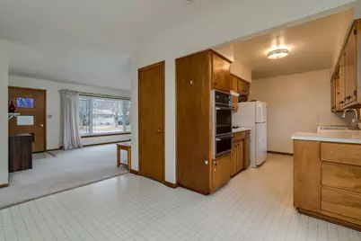 835 Westwood Drive, Faribault, MN 55021 - Photo 6