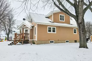 1249 Oak St, Wabasso, MN 56293 - Photo 2