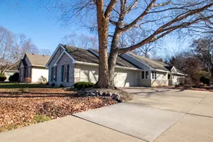 82 141st Ln NW, Andover, MN 55304 - Photo 4