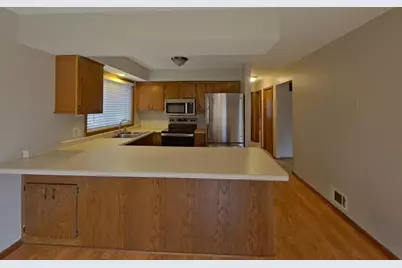 4905 Independence Street, Maple Plain, MN 55359 - Photo 6
