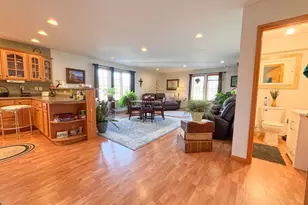 31 Main Ave, New York Mills, MN 56567 - Photo 2
