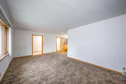 847 S Hampton Street, Fairmont, MN 56031 - Photo 6