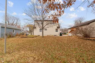 2008 Zircon Ln, Eagan, MN 55122 - Photo 12