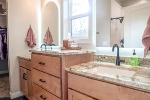 131 Pine St NW, New London, MN 56273 - Photo 32