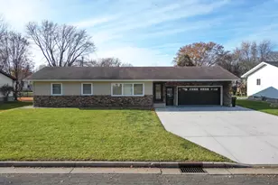 2532 Frostwoods St, Eau Claire, WI 54703 - Photo 1