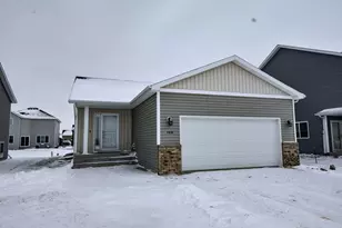 7454 21st St S, Fargo, ND 58104 - Photo 2