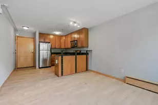 2530 1st Ave S, Minneapolis, MN 55404 - Photo 10