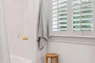 129 Chicago Ave N, Wayzata, MN 55391 - Photo 22