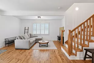 129 Chicago Ave N, Wayzata, MN 55391 - Photo 4