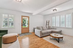 129 Chicago Ave N, Wayzata, MN 55391 - Photo 6