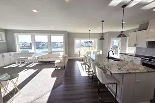 5336 W 177th St, Lakeville, MN 55044 - Photo 12