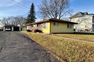 303 6th Ave SW, Stewartville, MN 55976 - Photo 2