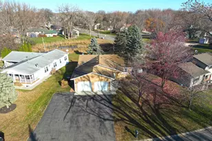 210 Knollwood Street W, Annandale, MN 55302 - Photo 2