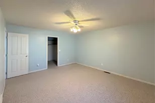 210 Knollwood Street W, Annandale, MN 55302 - Photo 12