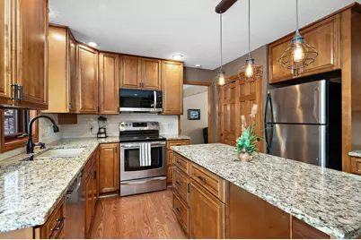 4315 Woods Way, Minnetonka, MN 55345 - Photo 6