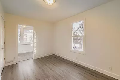 988 Reaney Avenue, Saint Paul, MN 55106 - Photo 12