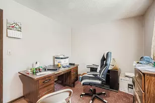 1745 Duluth St, Maplewood, MN 55109 - Photo 22