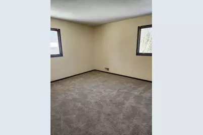 1745 Duluth Street, Maplewood, MN 55109 - Photo 46